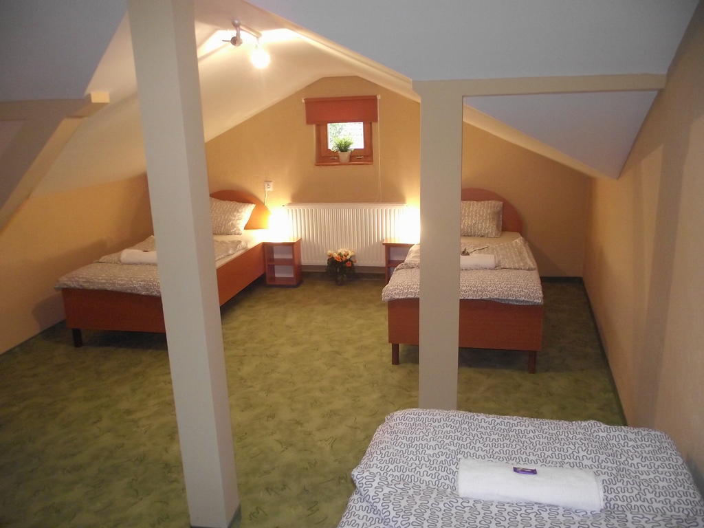Mediterrán Vendégház Kecskemét Habitación foto