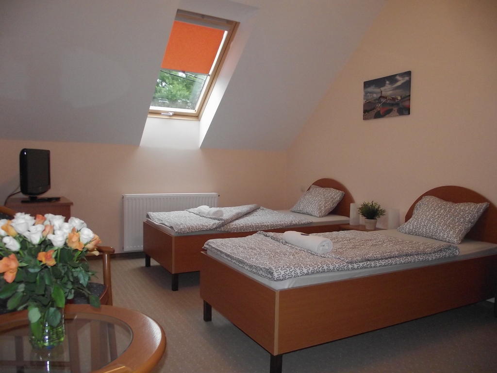 Mediterrán Vendégház Kecskemét Exterior foto